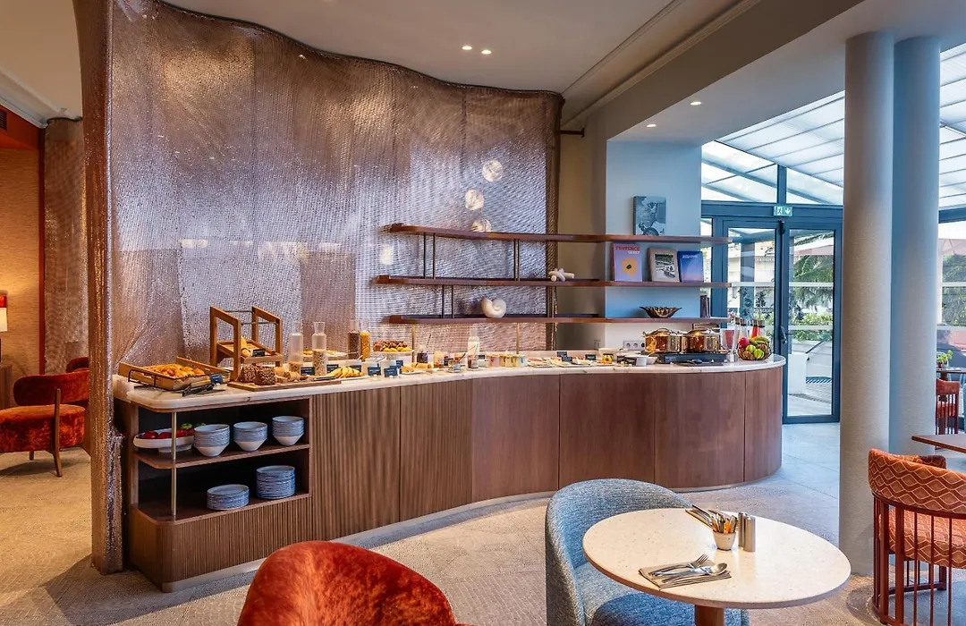 Hotel Le Canberra-1